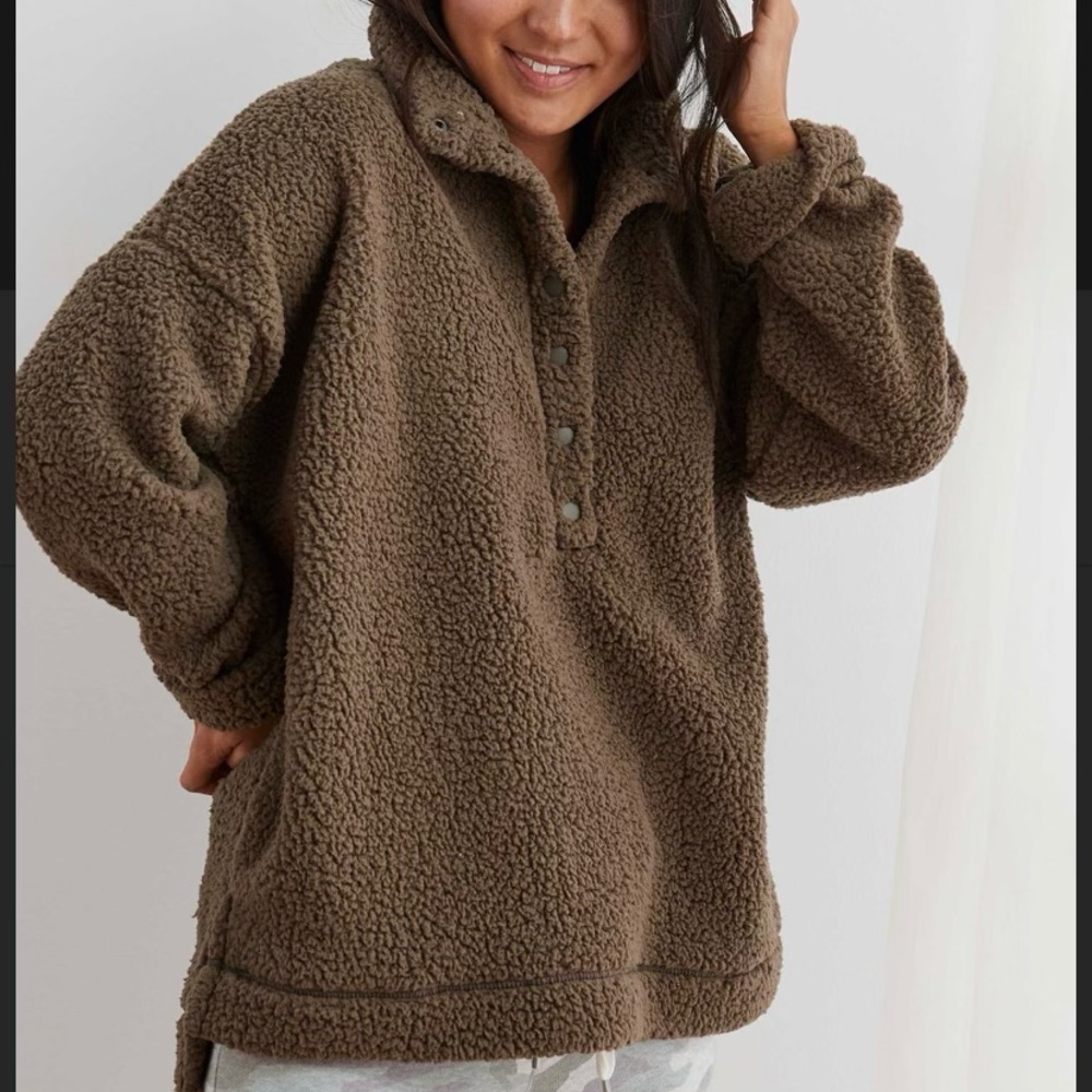 Aerie xs green teddy bear Sherpa sweater pullover olive army snap
